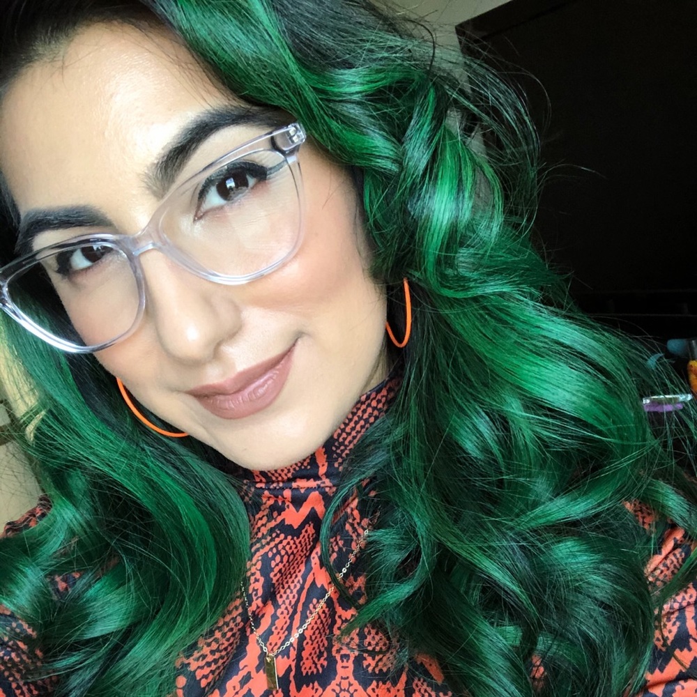 Meet your Posher, Krystal